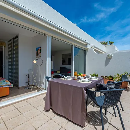 Les Embruns-17 By Interhome
